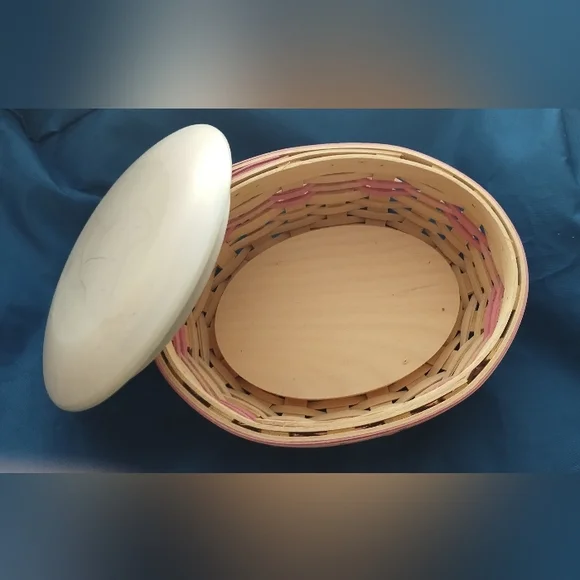 Longaberger 2003 American Cancer Society Cream and Pink Woven Basket with Lid - Picture 3 of 5